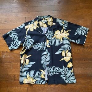 Tommy Bahama silk short sleeved shirt size XS